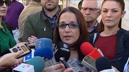 Vergüenza, rabia y lágrimas al reponer la plaza de División Azul en Alicante