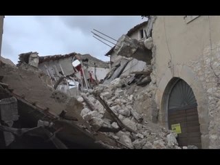 Download Video: Campi Norcia (PG) - Terremoto, sopralluogo copertura tetto chiesa (10.03.17)