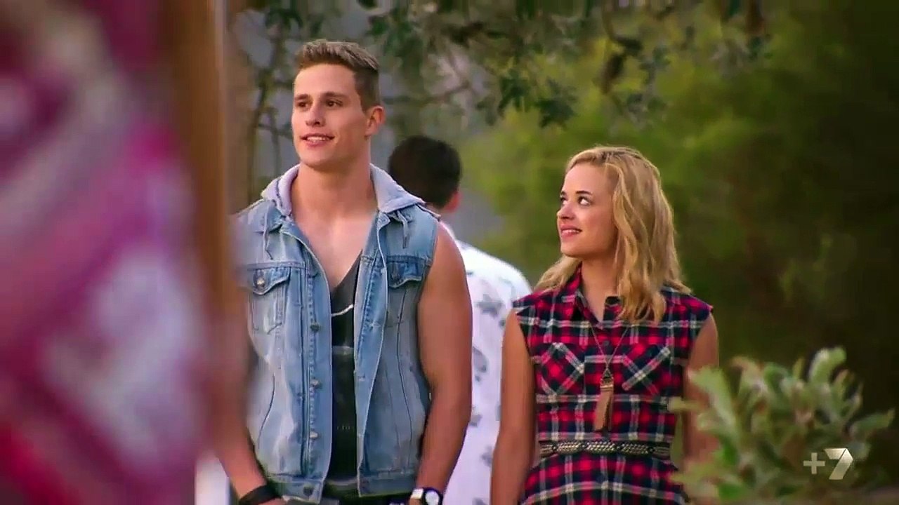 6609 Olivia and Hunter - back together