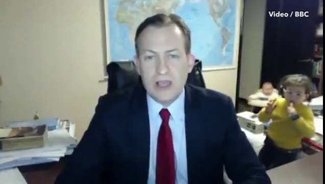 Un anglais perturbé par ses enfants lors d'une interview