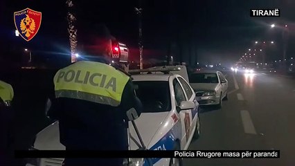 I forti me Range Rover ndeshkohet nga policia - Video Dailymotion