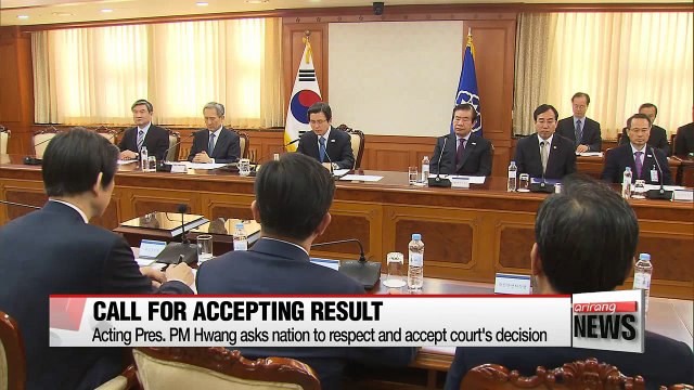 Ex-president Park yet to depart from top office, acting President Hwang address nation