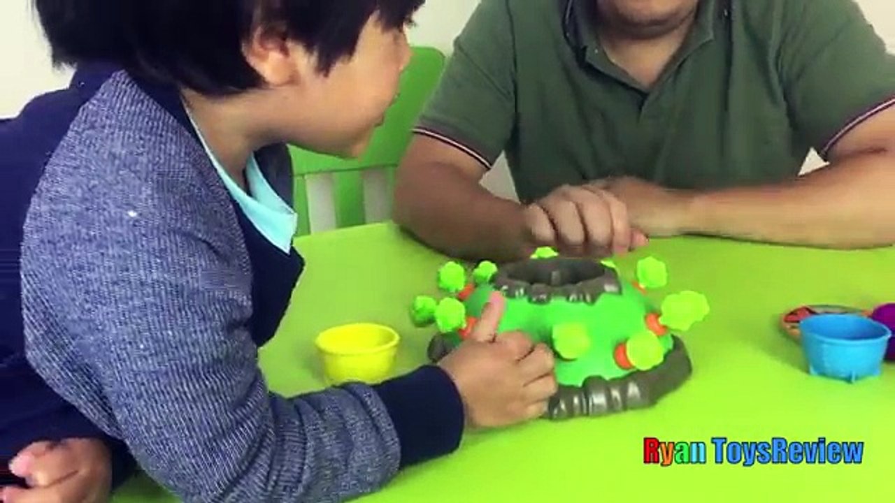 Family Fun Game for kids Jumping Jack Kinder Egg Surprise Toys Ryan ToysReview