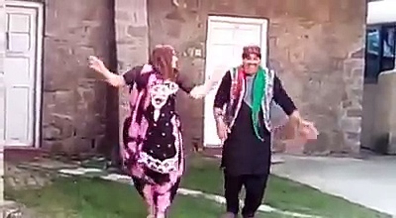 Neelam Gul Dance New Video