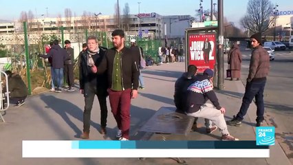 Migrants : le centre humanitaire de Paris surchargé