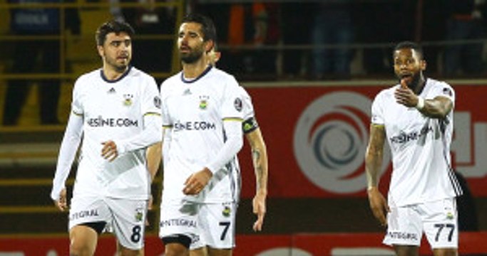 Fenerbahçe, İki Sezon Sonra İlk Kez Bir Maçın 15 Dakikasında 2 Gol Yedi