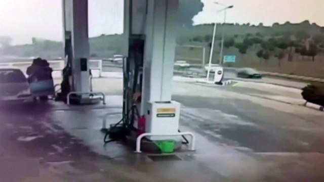 CCTV captures helicopter crash that killed seven in Istanbul