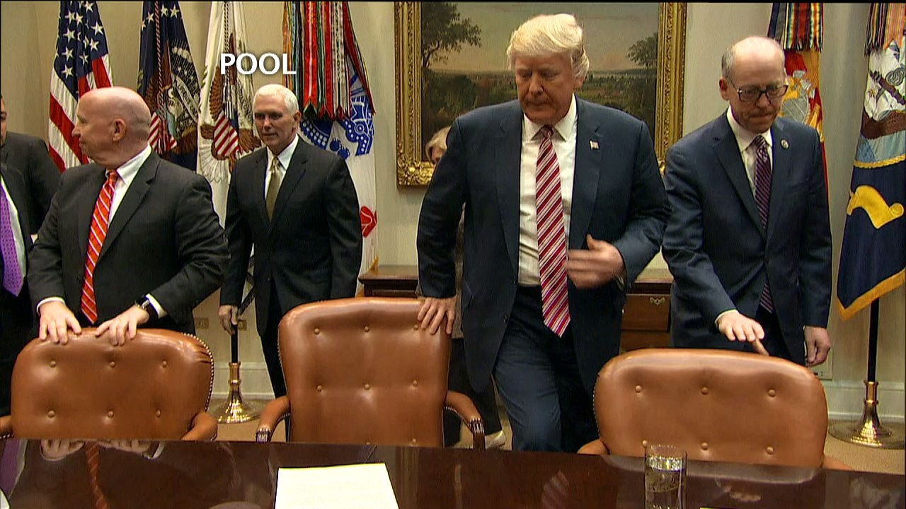 Trump à pied d'oeuvre pour abroger le "désastre Obamacare"