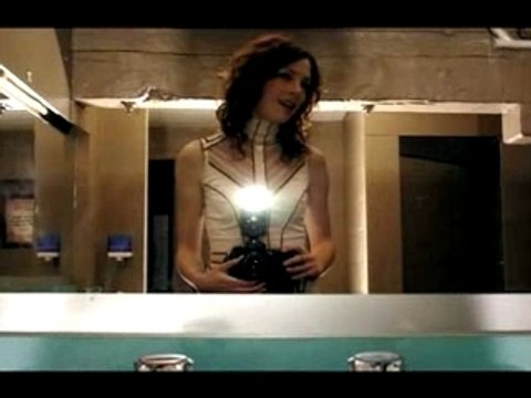 Mélissa Auf Der Maur- Real a lie