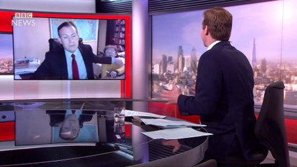 Download Video: L'interview d'un expert perturbée par l'intrusion de ses deux enfants en direct sur la BBC