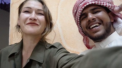 Road-Tripping Photographer Finds Joy, Humanity In Oman