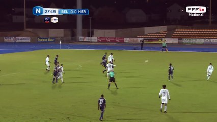 Bon centre directement dans les bras du gardien