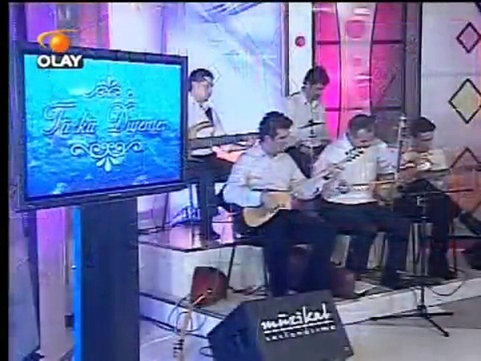 Bedia Akartürk - Gurbeti Mesken Mi Tuttun.