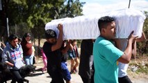 Guatemala empieza funerales de jóvenes muertas en incendio