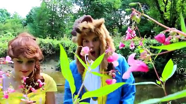 Frozen Elsa & Rapunzels BIG BUTT! w Spiderman Joker Anna Superman Paw Patrol Toys IRL Sup