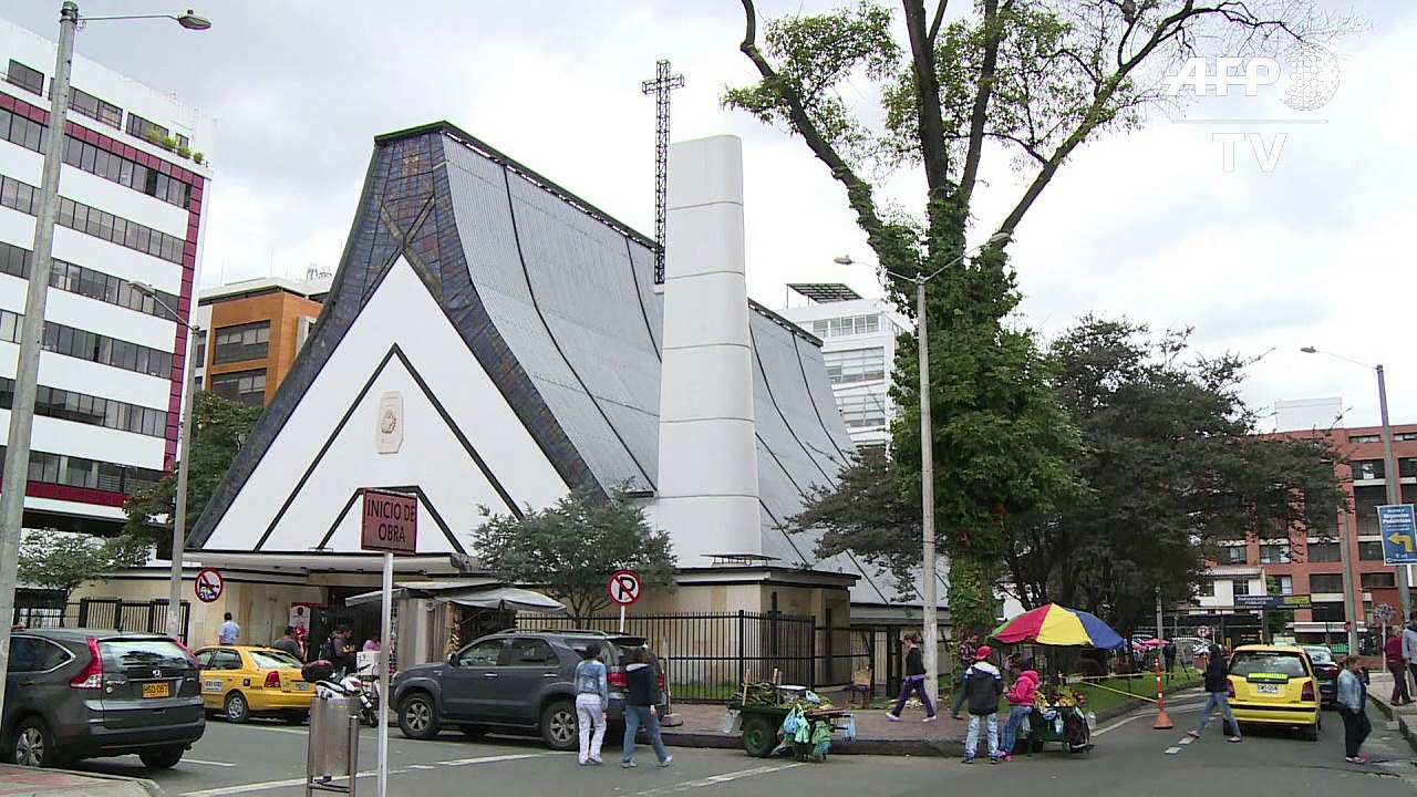 Colombianos alegres tras anuncio de visita del Papa