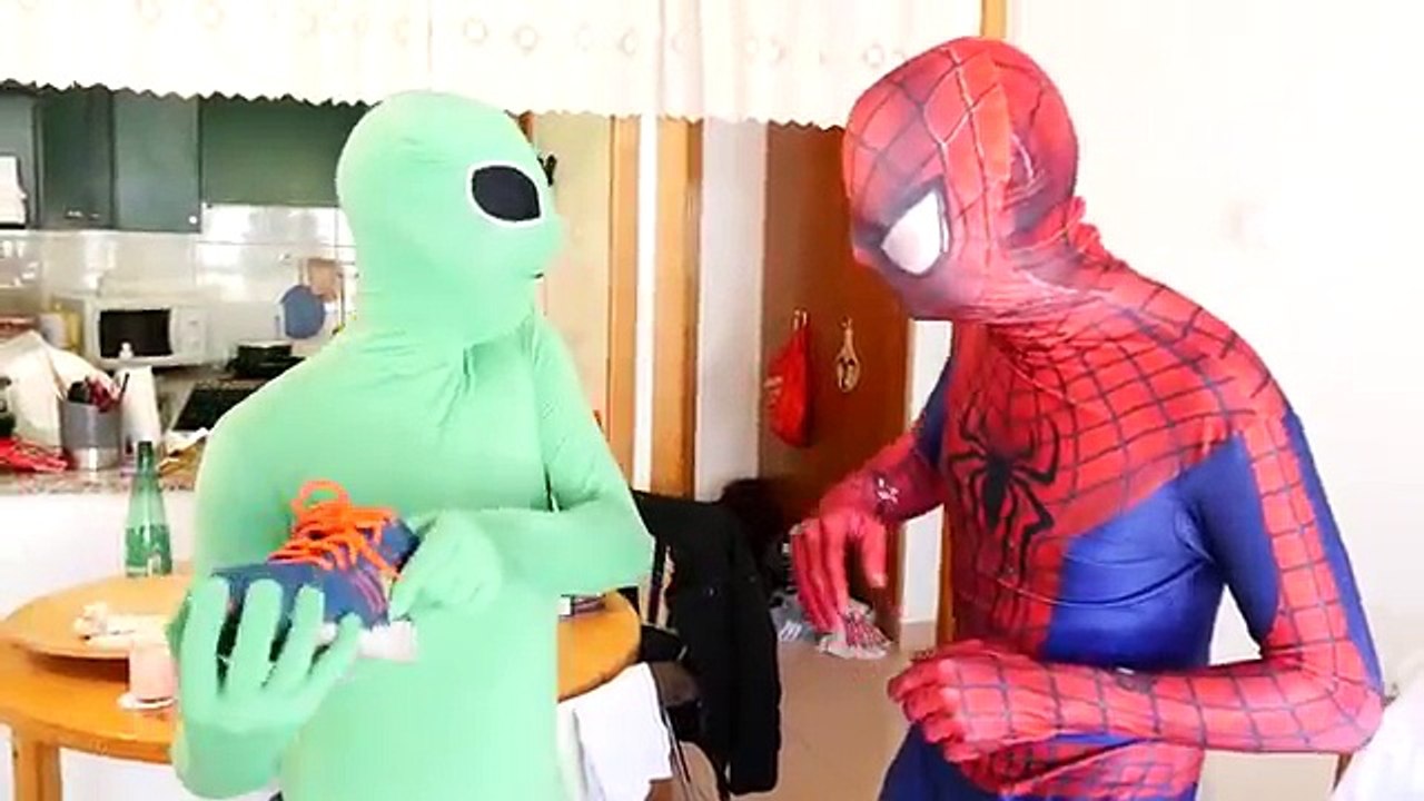 Spiderman vs Joker vs Pink Spidergirl - Pizza Prank Fart! Fun Superhero Playlist In Real L