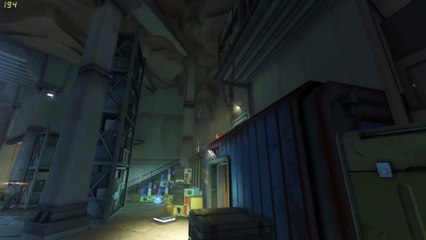 Overwatch: Mercy's wings glitch when you say hi while gliding in the air!