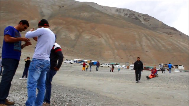 Beautiful Pangong Lake - 3 Idiots Lake in Ladakh