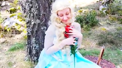 Frozen & T-Rex Jack Frost vs Gorilla King Kong! w/ Spiderman & Spidergirl vs Snake & Werew