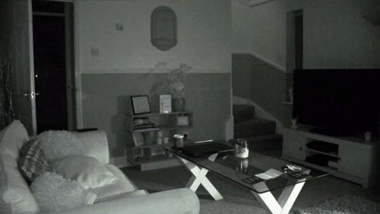 Ghost Speaking and Moving Stuff - Real Paranormal Activity