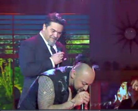 Beyaz, Hayko Cepkin ile 'Bağdat' Şarkısına Düet Yaptı, İzleyenler Kahkahaya Boğuldu