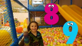 123 Fun Way to Learn Number for Toddlers in the Indoor Playground with toy numbers!