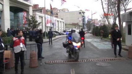 Başbakan Yıldırım, Belediye ve AK Parti Ilçe Başkanlarıyla Görüştü