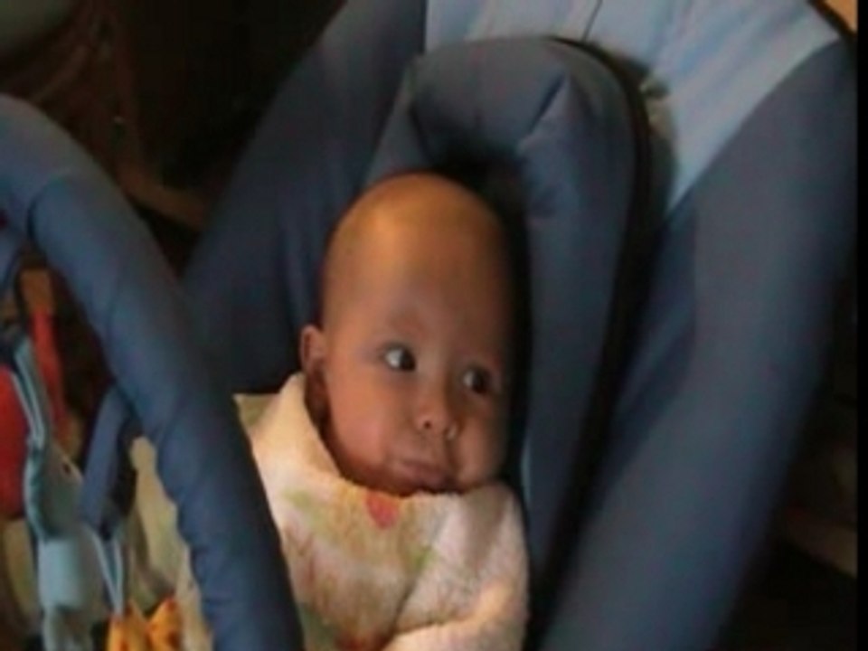 Léo découvre les pouvoirs de sa bouche