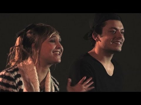 Kev Adam's et Berangère Krief dans LES CROODS