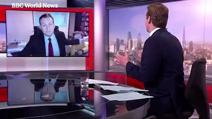 BBC muhabirinin çocukları canlı yayını basıyor