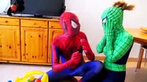 Frozen Elsa vs SMELLY FEET! w/ Spiderman Pink Spidergirl Maleficent Joker Hulk AnnaFunny S