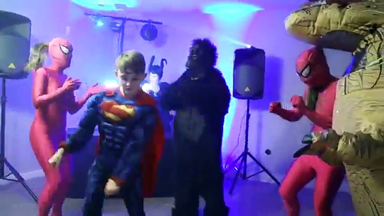 Pink Spidergirl Twins vs Frozen Elsa vs Maleficent Superhero In Real Life Dance with Spide