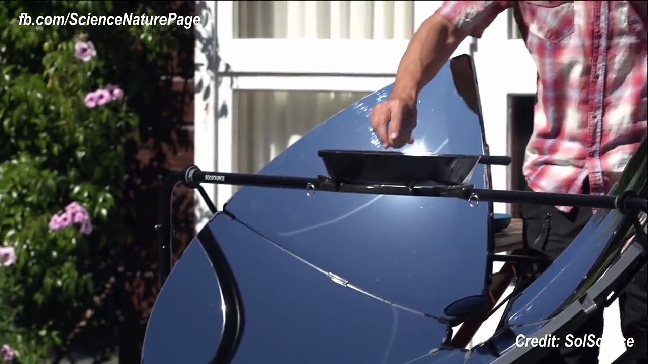 Voici un objet qui permet de cuisiner en plein air sans utiliser de gaz ou de charbon, mais tout simplement de l’énergie