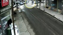 Siverek'te Motosiklet sürücüsü çarptığı otomobilin üstünde kaldı