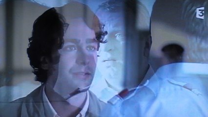 Kommissar Rex : "Tu me dois une explication Rex !"