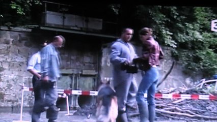 Kommissar Rex : "Rex est ses petits chaussons."