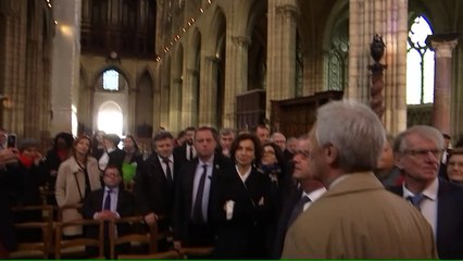 Visite symbolique de Hollande à Saint-Denis