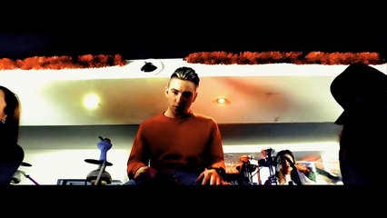 MIKLO - Loin (Clip Officiel)