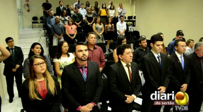 Ex-padre, juiz aposentado e ex-prefeito recebem carteira da OAB em Cajazeiras