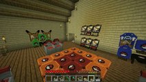 Minecraft: FURNITURE CHALLENGE (WHO WILL DECORATE THE ROOM BEST?) Mod Showcase