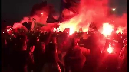 Video herunterladen: La fantastica accoglienza dei tifosi dell'Atalana alla squadra al ritorno da Milano