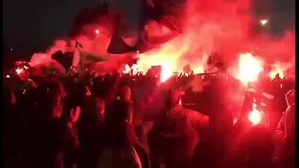La fantastica accoglienza dei tifosi dell'Atalana alla squadra al ritorno da Milano