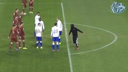 Crazy Fan Enters The Pitch During Hajduk vs Rijeka!