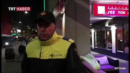 Hollanda polisinden vatandaşlarımıza sert müdahale