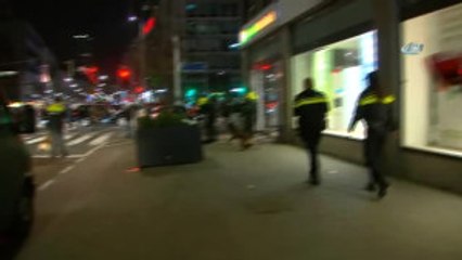 Hollanda Polisi Türk Vatandaşlarına Şiddet Uyguladı