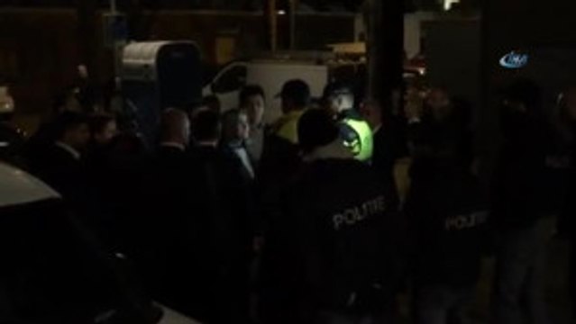 Başkonsolosluğa Girişine İzin Verilmeyen Bakan Kaya, Hollanda Polisi ile Tartıştı