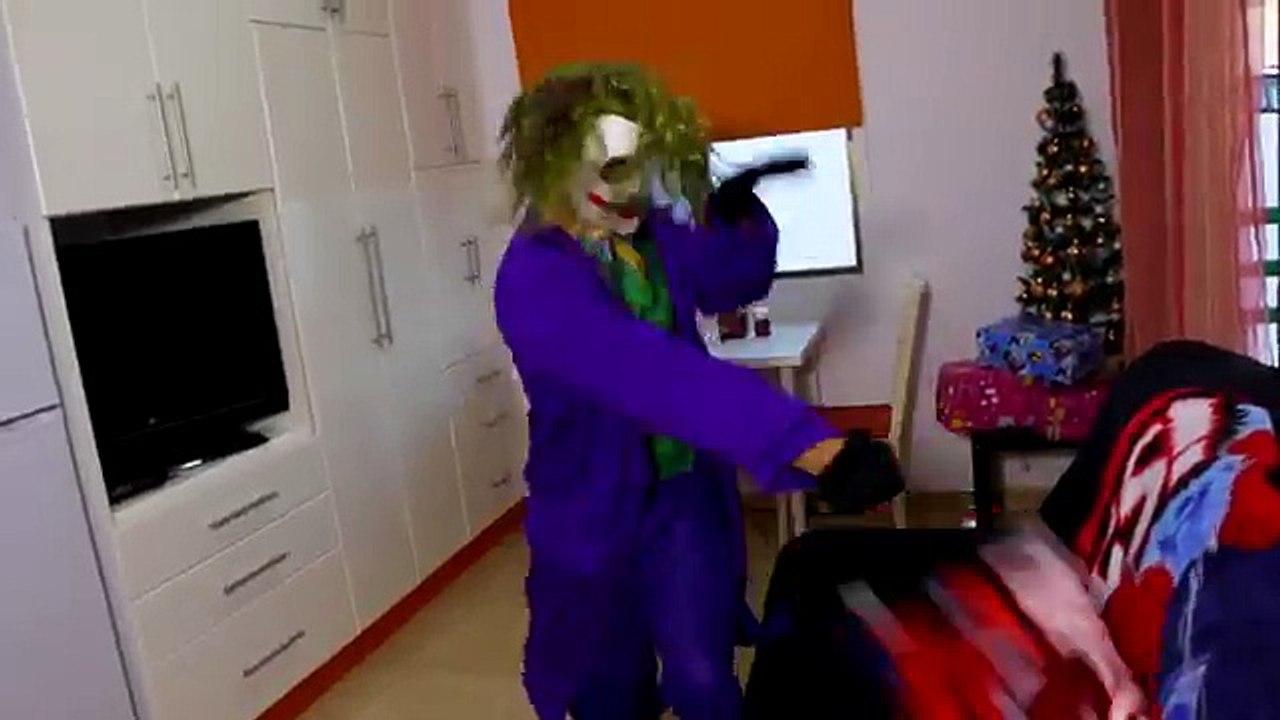 Spiderman vs Venom vs Batman - Spiderman Kidnapped - Real Life Superheroes Movie