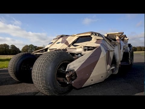 # 1 La Batmobile Bonus DVD & Blu-Ray de The Dark Knight Rises