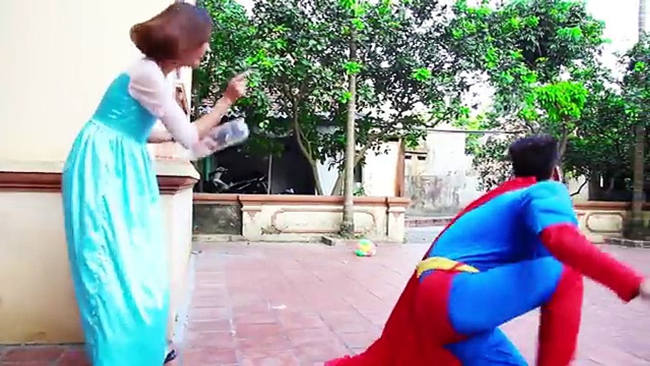 Superman KISS Batman Transgender Frozen Elsa wash feet Spiderman Joker tease Hot Girl Superhero fun